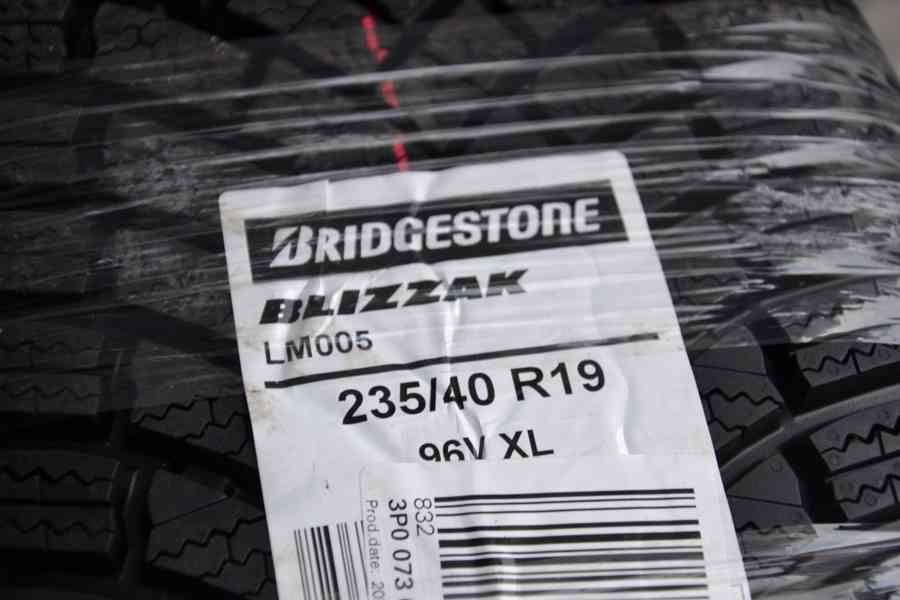 Nová zimní Alu sada Š.Enyaq, Elroq - 235/55+ 255/50 R19 - foto 21