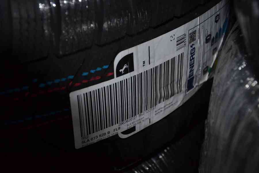 Nová zimní Alu sada Š.Enyaq, Elroq - 235/55+ 255/50 R19 - foto 4