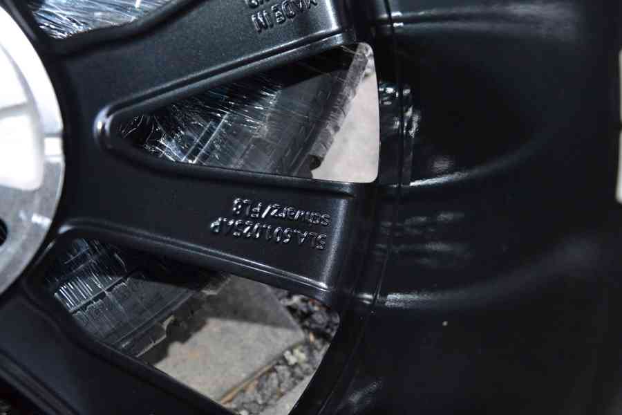 Nová zimní Alu sada Š.Enyaq, Elroq - 235/55+ 255/50 R19 - foto 12