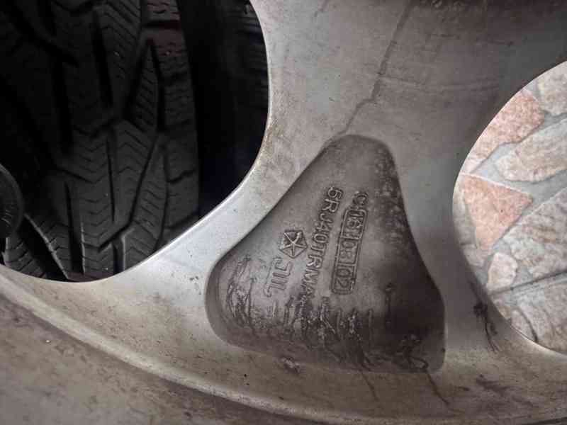 Chrysler Pacifica komplet zimní kola 235/65 R17 - foto 9