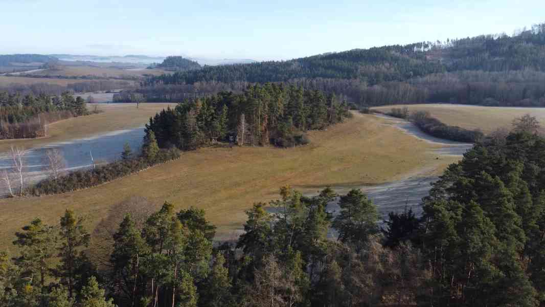 Prodej chaty s garáží u rybníka Vránovka v Žihobcích - foto 25