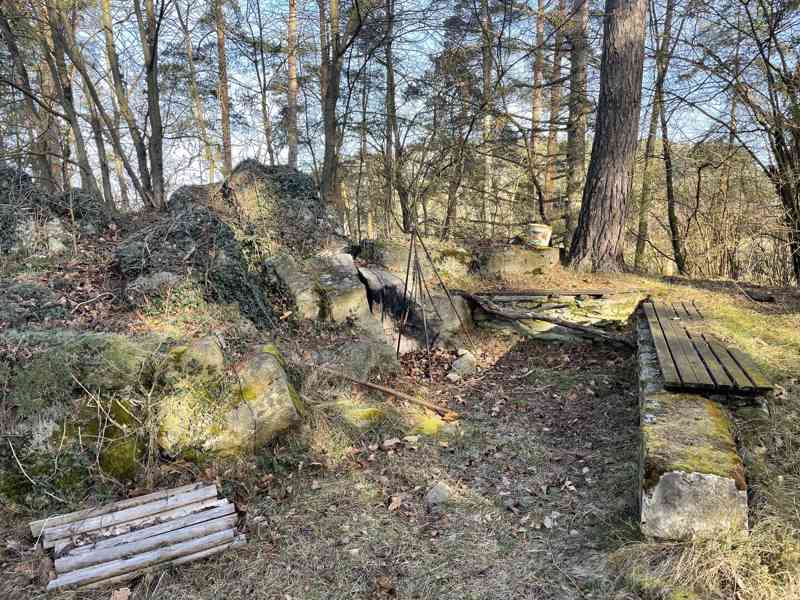 Prodej chaty s garáží u rybníka Vránovka v Žihobcích - foto 17