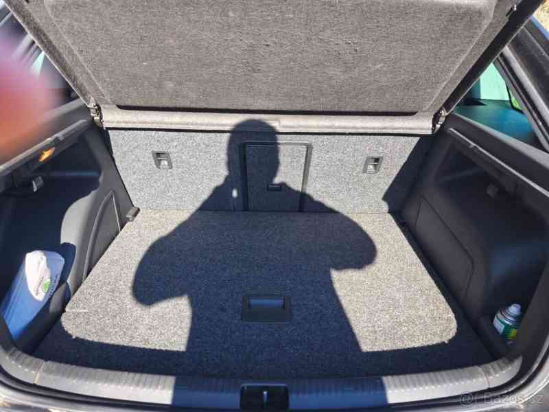 Škoda Rapid 1,6   TDi 66 kw - foto 18