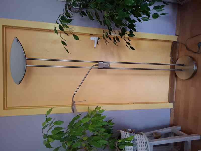 Prodám stojací stmívací lampu 