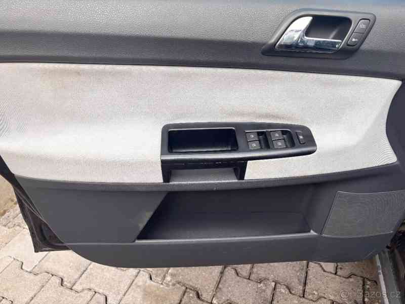 Volkswagen Polo 1,4   mpi 59kw - foto 8