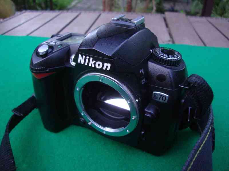 Tělo fotoaparát fotoaparátu foto Nikon D70 nezkoušeno - foto 9
