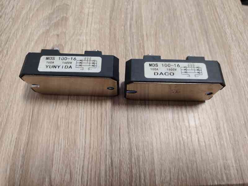 Regulátor větrné elektrárny  - foto 2