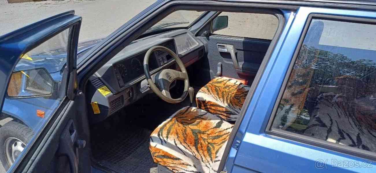 Škoda Favorit - foto 4