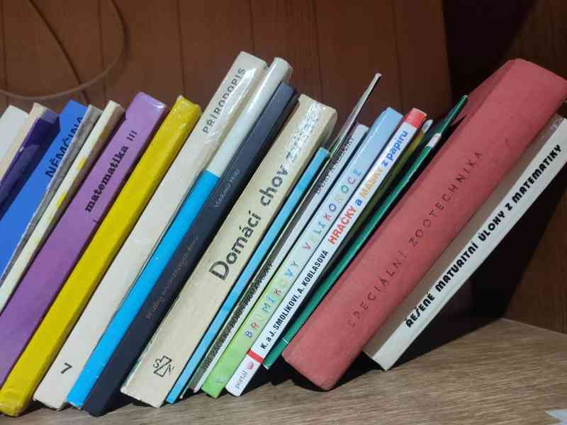 směsice vzdělávacích knih - foto 2