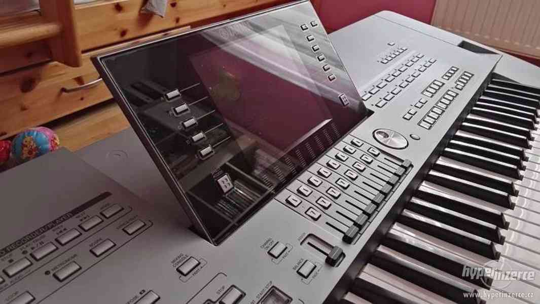 Yamaha Tyros 5 se 76 klíči - foto 1