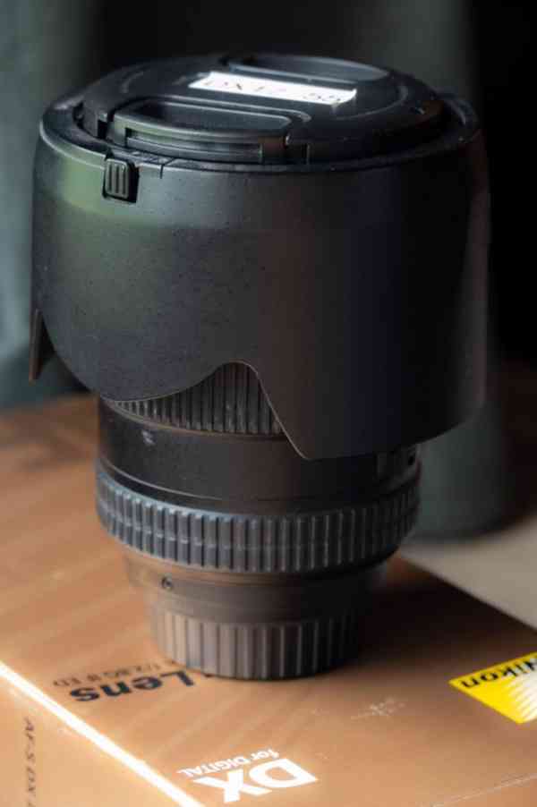 Nikon 17-55 mm f/2,8 AF-S DX ZOOM-NIKKOR IF-ED - foto 2