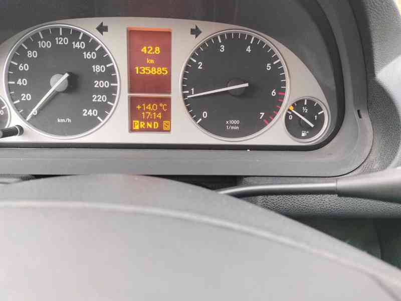Mercedes-Benz B 200 Aut. benzín 100kw - foto 9