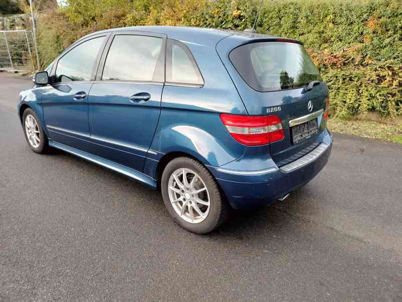 Mercedes-Benz B 200 Aut. benzín 100kw - foto 18
