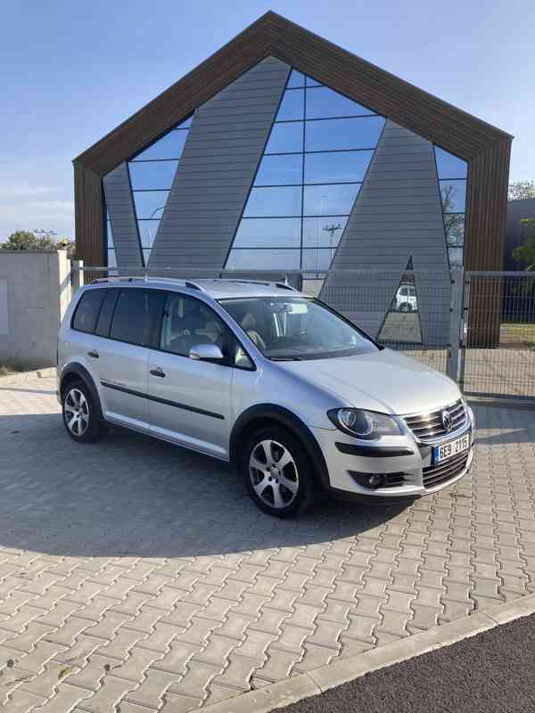 Volkswagen touran cross - foto 2