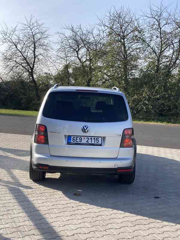 Volkswagen touran cross - foto 3