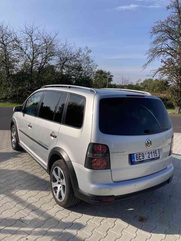 Volkswagen touran cross - foto 4