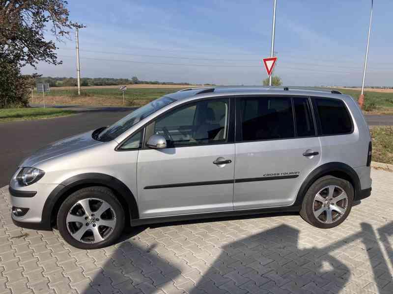 Volkswagen touran cross - foto 5