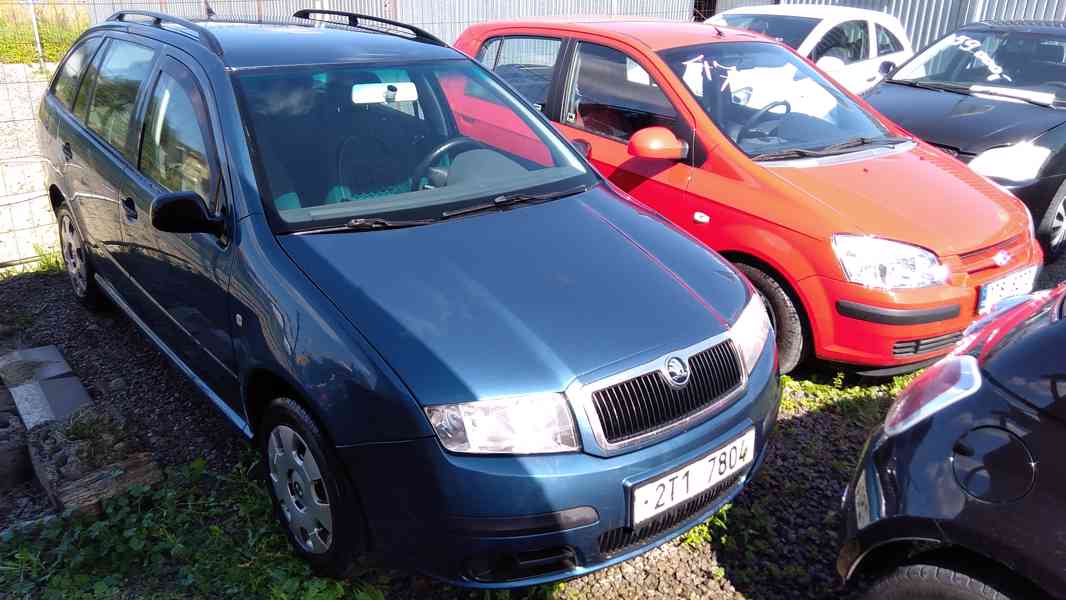 ŠKODA Fabia Combi 1,2i12V Comfort ČR - foto 2