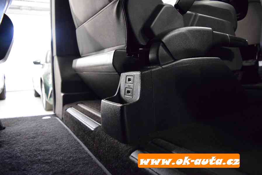 Ford Tourneo Custom 2.0 TDCI TITANIUM X 132 kW 8 MÍST 2020-D - foto 18