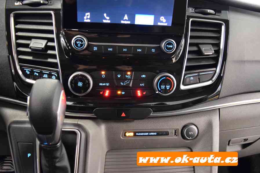 Ford Tourneo Custom 2.0 TDCI TITANIUM X 132 kW 8 MÍST 2020-D - foto 26