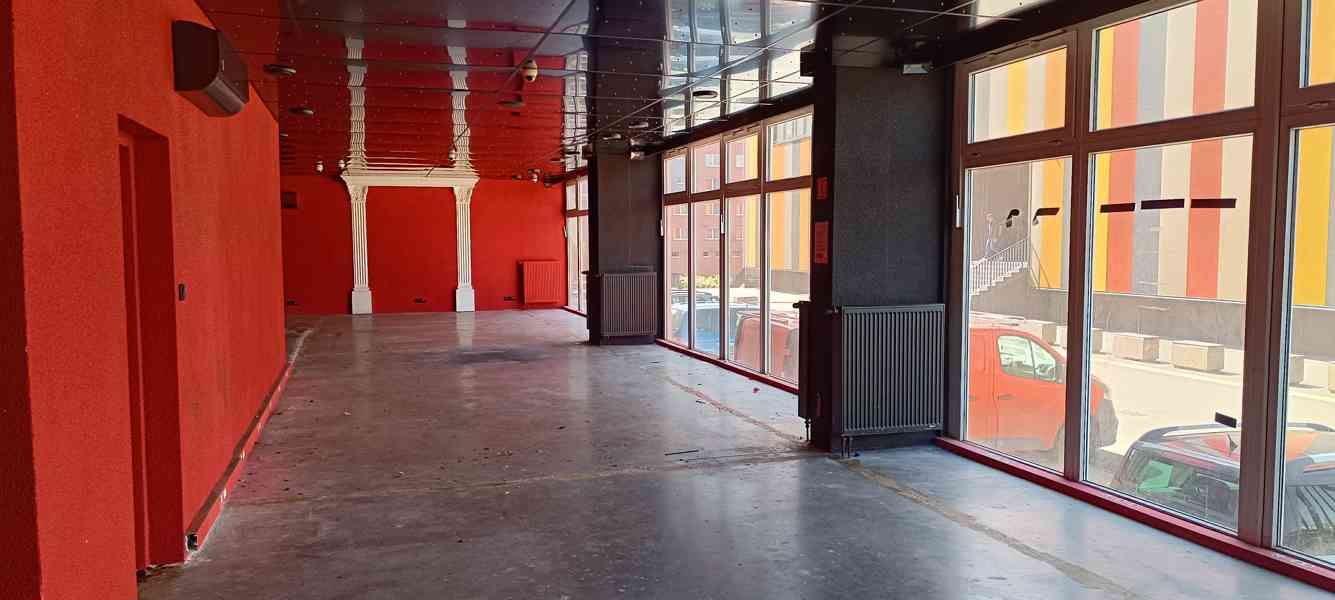 Bistro, cukrárna, kavárna - prostor 295 m2 - foto 2