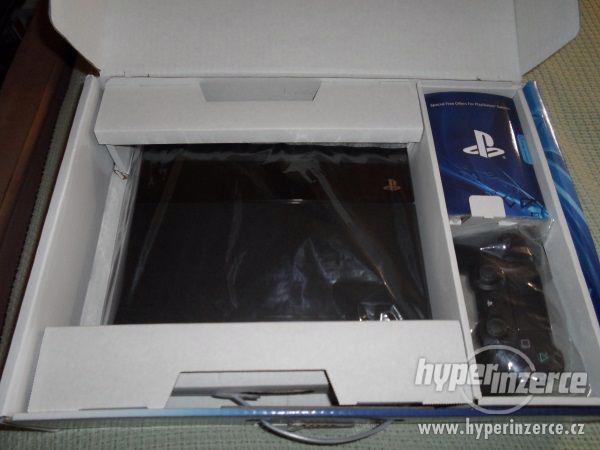 PlayStation 4, 500 GB, + 3 Hry, origo balení, 2 ovladače - foto 2