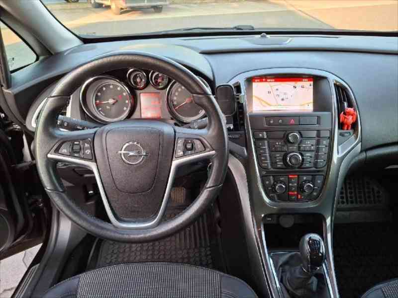 Opel Astra 1,6 J Sportstourer 1,6i - foto 7
