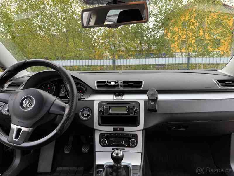 Volkswagen Passat 1,6   B7 - foto 6
