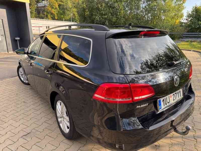 Volkswagen Passat 1,6   B7 - foto 9