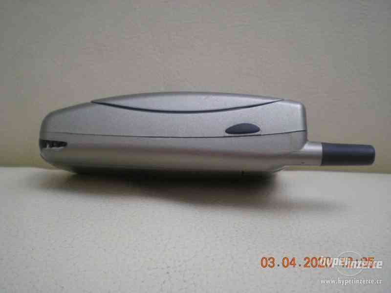 Motorola Acompli 008 - funkční dotykové telefony z r.2001 - foto 6