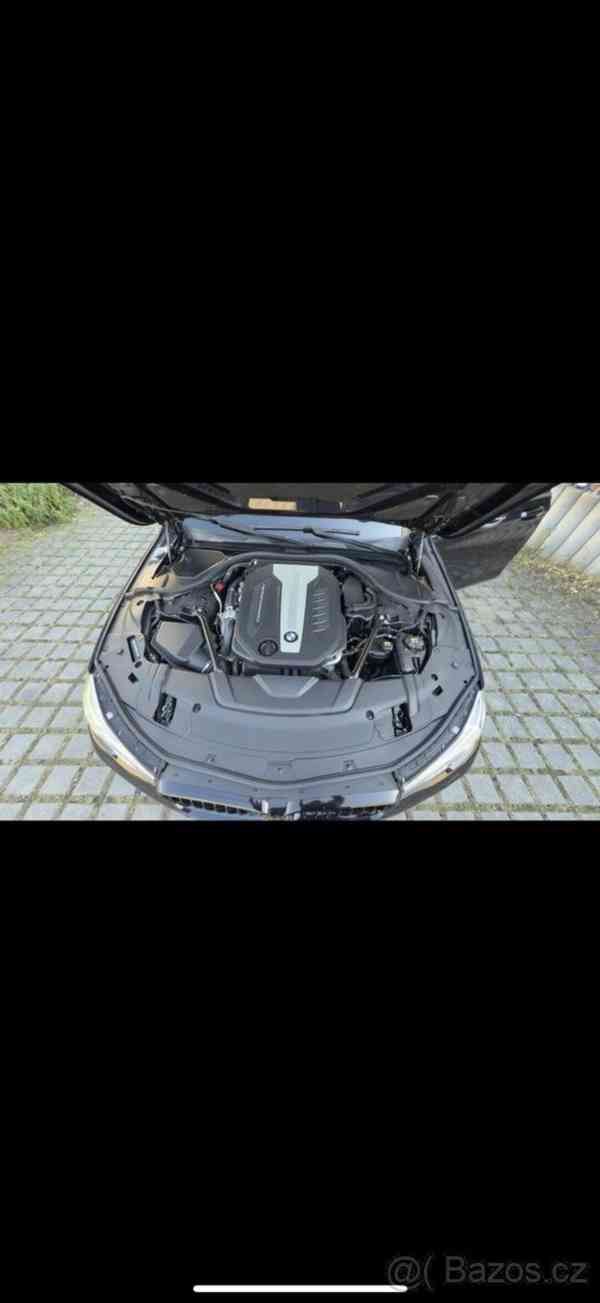 BMW Řada 7 3,0   750d xDrive - foto 11
