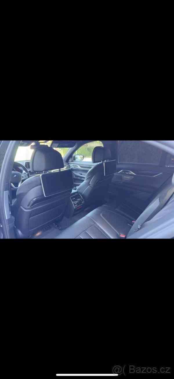 BMW Řada 7 3,0   750d xDrive - foto 3