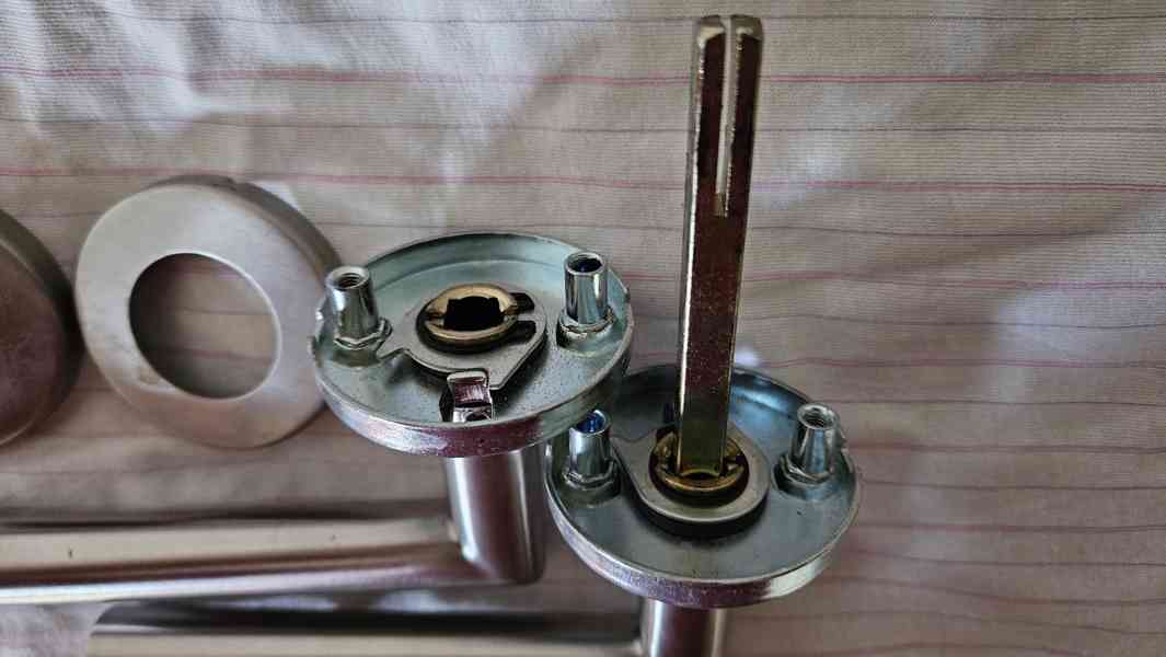 Nerezové kování klika klika, vyzvednutí Kralupy. - foto 2