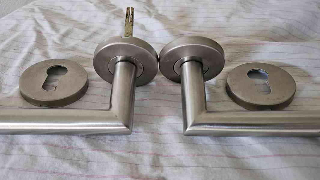 Nerezové kování klika klika, vyzvednutí Kralupy. - foto 4