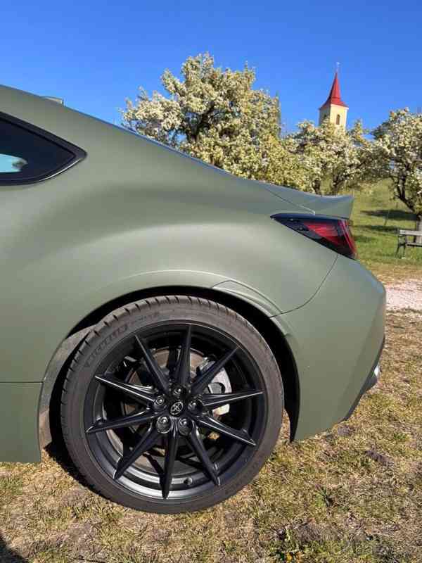 Toyota GR86 2,4   executive manual - foto 3