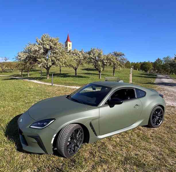 Toyota GR86 2,4   executive manual - foto 14