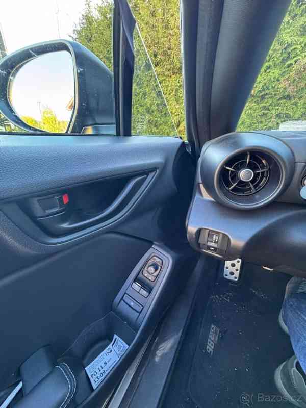 Toyota GR86 2,4   executive manual - foto 12