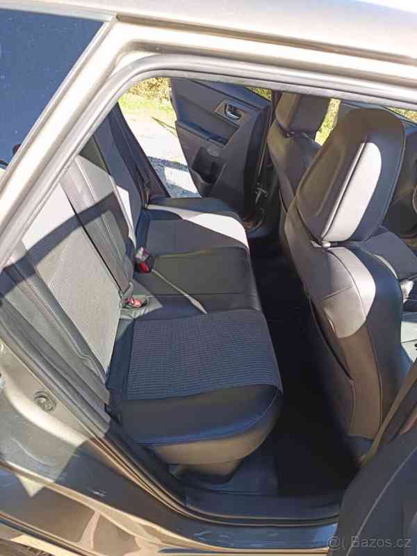 Toyota Auris 1,8   TS Hybrid Executive 2018 - foto 14