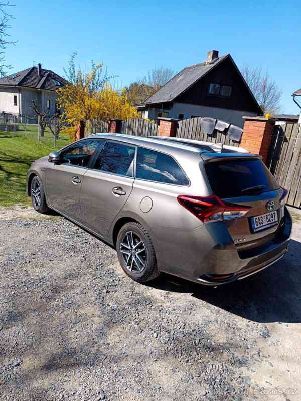 Toyota Auris 1,8   TS Hybrid Executive 2018 - foto 6