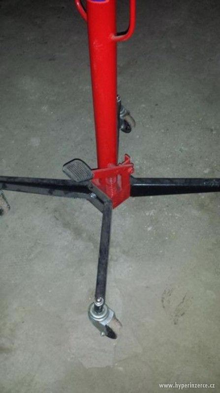 Hydraulický zvedák převodovky - foto 2