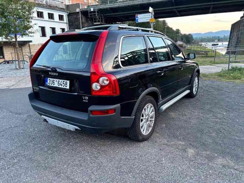 Volvo XC90 4x4 V8 AWD Executive - foto 11