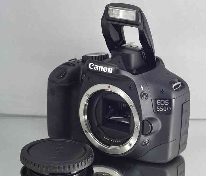 Canon EOS 550D + Tamron AF 18-200mm  2900 Exp. - foto 6