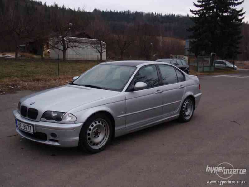 BMW 330d - foto 1