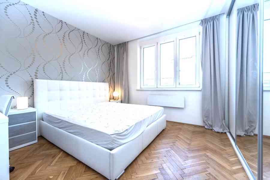 Furnished apartment 2+1 with a cellar in the center for rent - foto 2