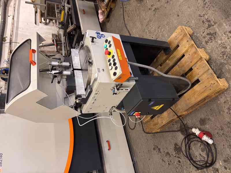 elumatec TS 161/30 Stolní pila  - foto 2