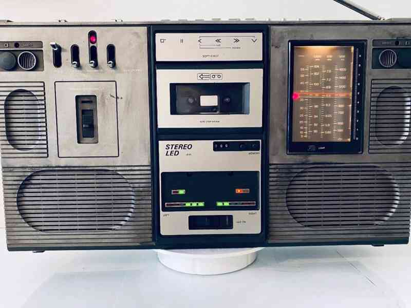Radiomagnetofon/ ghettoblaster RFT SKR 501, rok 1981 - foto 9