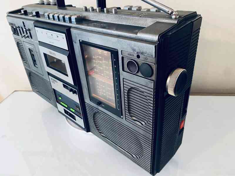 Radiomagnetofon/ ghettoblaster RFT SKR 501, rok 1981 - foto 10
