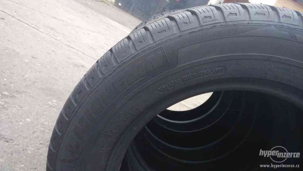 Nové zimní pneu 225/60/16 98H - foto 4