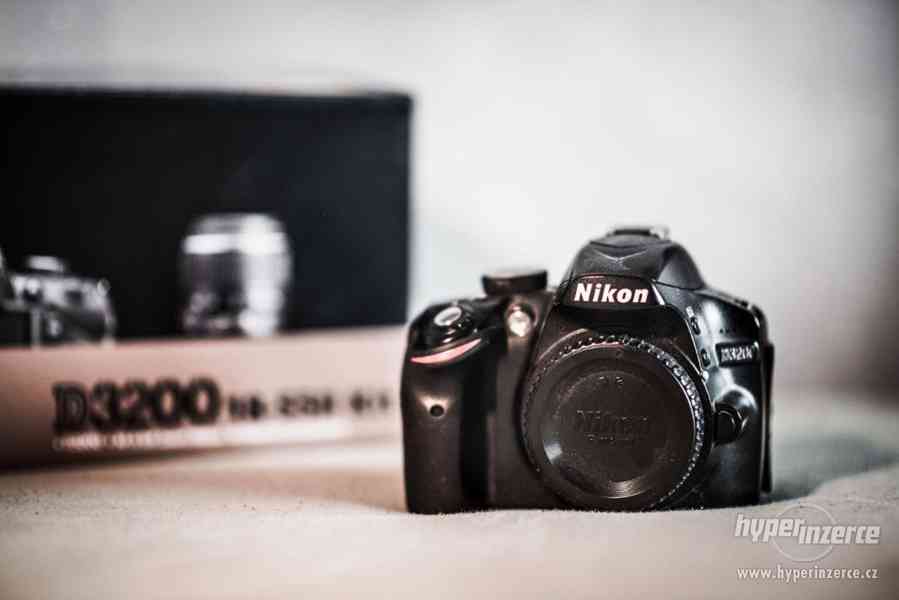 Nikon D3200 a 18-55mm f/3.5-5.6