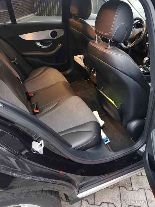 Mercedes-Benz Třídy C 2,2   220 W205 195000 km - foto 17
